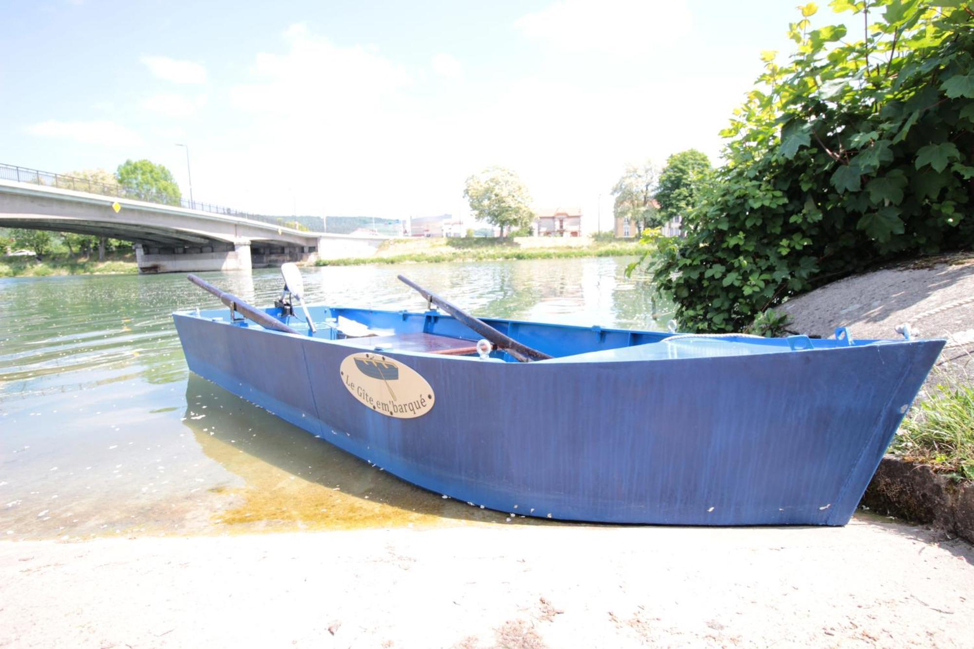 Le Gite Embarque - Gere Par Presta-Zen'Services - Barque Electrique En Supplement Verdun-sur-Meuse Exteriör bild